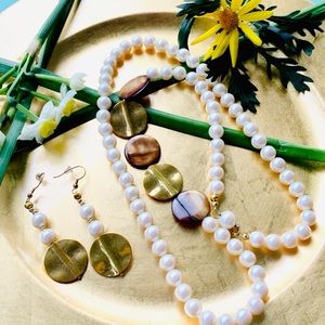 White Pearl Necklace Set, Gold Coins